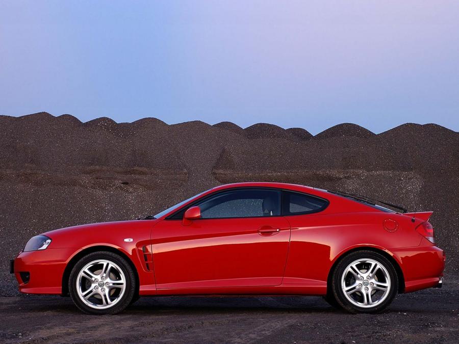  Hyundai Tiburon 2005 года  (ZA) (фото 3 из 16)